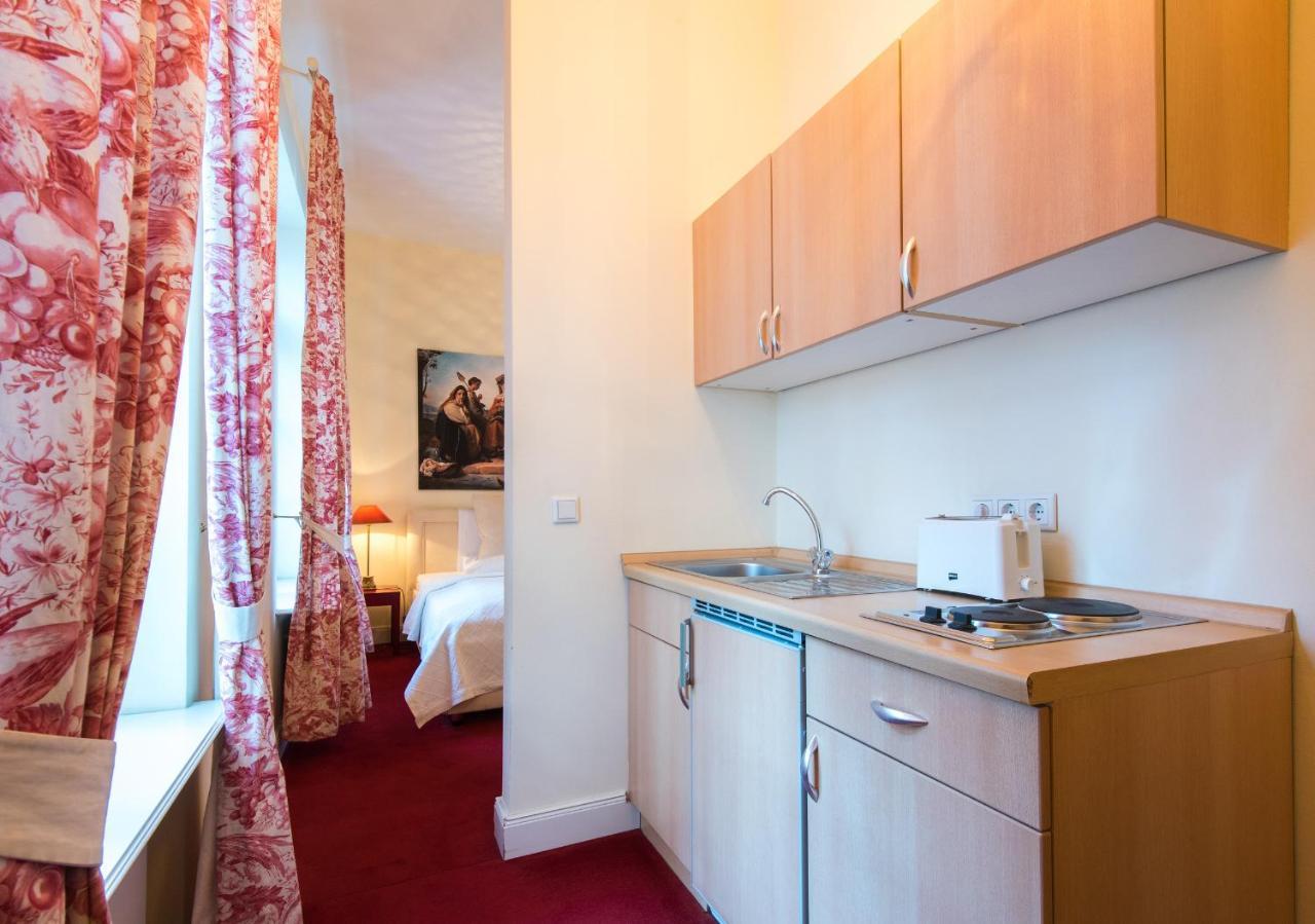 Dirazi Guesthouse & Apartments Gmbh 美因河畔法兰克福 外观 照片