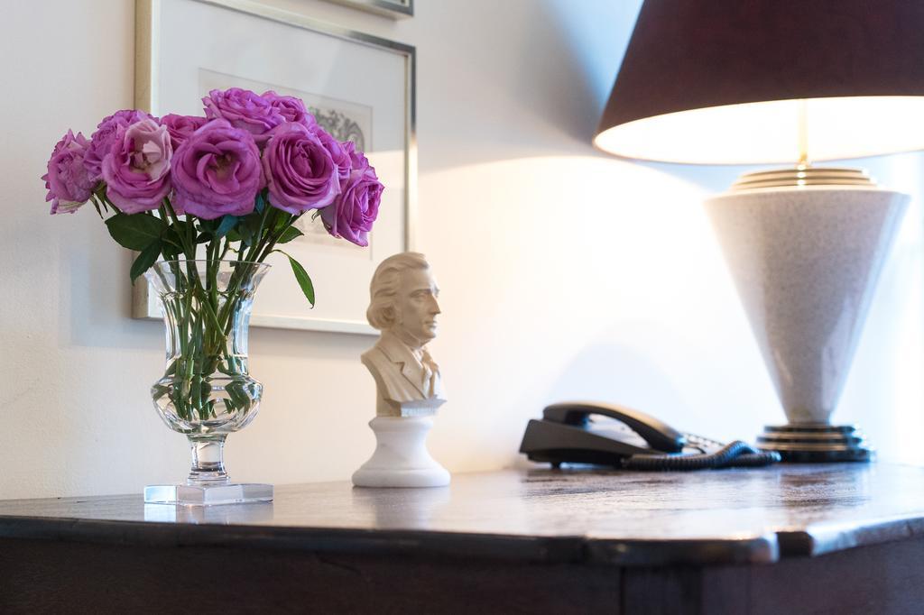 Dirazi Guesthouse & Apartments Gmbh 美因河畔法兰克福 外观 照片